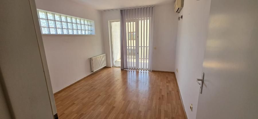 Vilă Premium cu 6 Dormitoare de Vânzare în Floreasca - Poză 9
