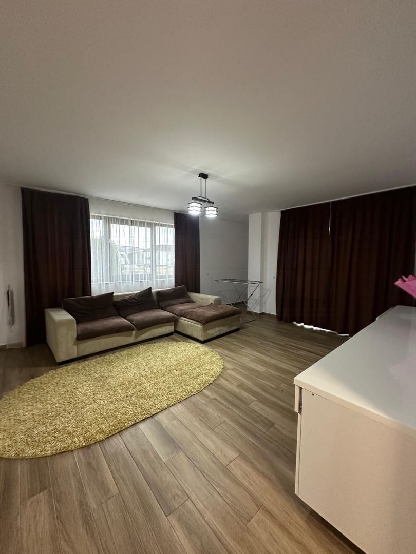 Apartament cu 3 Camere de InchiriatI Suceava/Scheia I 450Euro/Luna - Poză 1