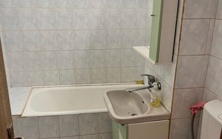 Inel 2- scoala 39-Apartament cu 3 camere - Poză 1
