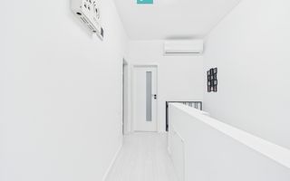 Duplex 1/2 mobilat şi utilat în Săcălaz - Poză 11