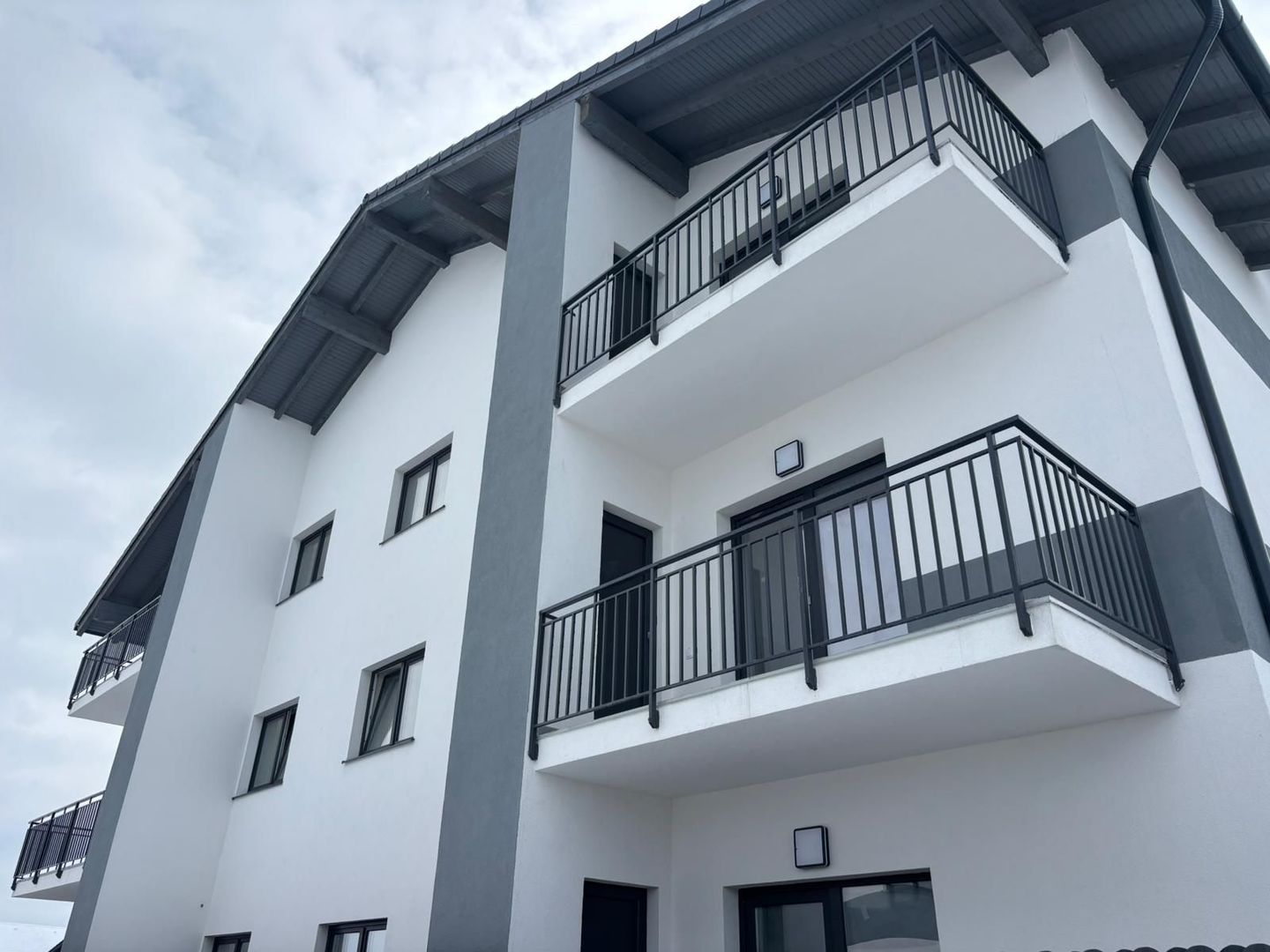 Apartament 3 camere, 2 bai - Zona Unirii, Selimbar - Poză 19