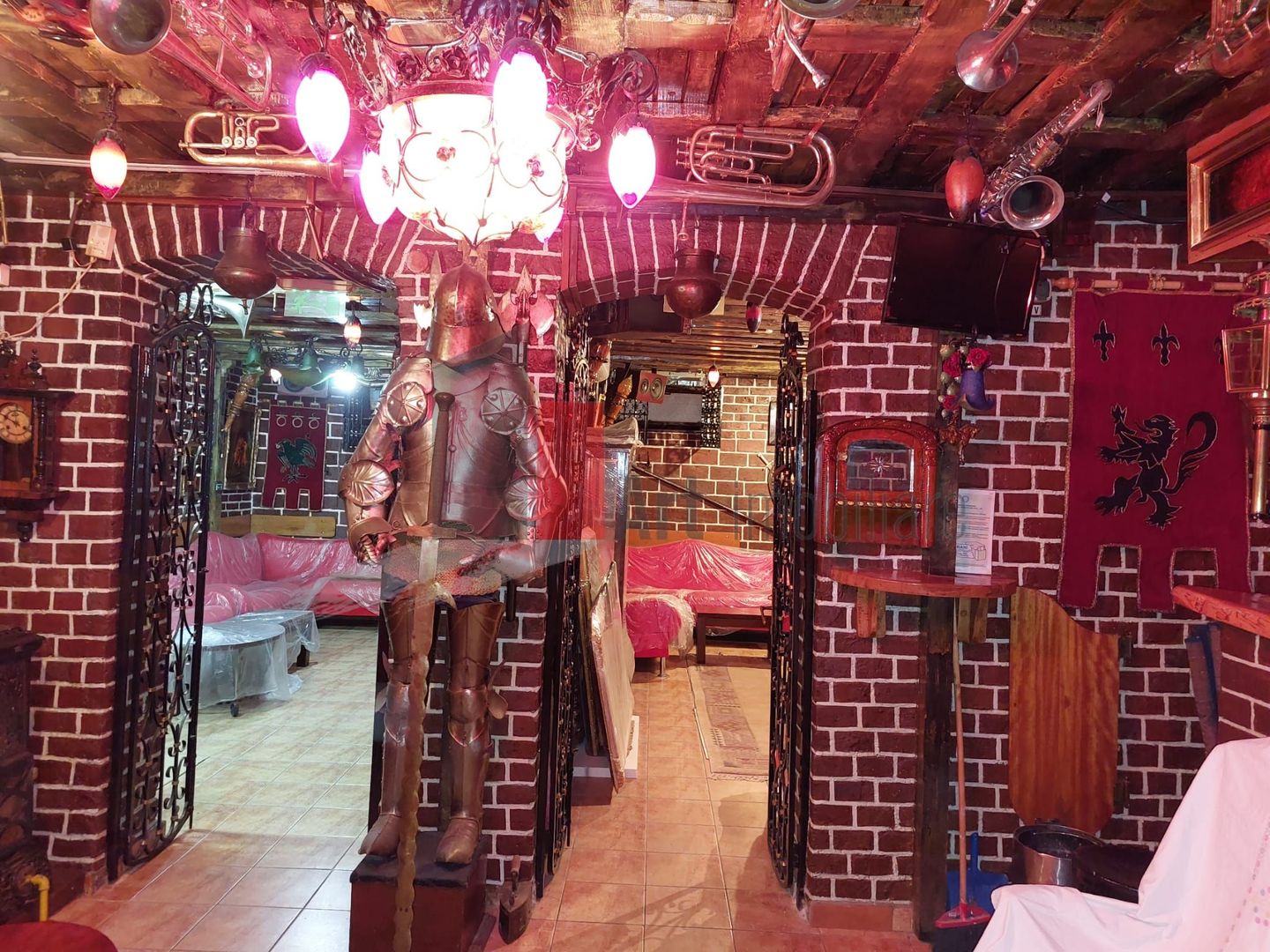 Spatiul "MEZEPOKA" , Amzei, SPATIU COMERCIAL IN ACTE, intrare separata, 82 mp - Poză 1