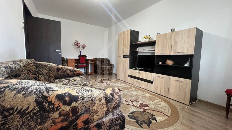 Apartament de închiriat, 2 camere, Mihai Viteazul - Poză 2