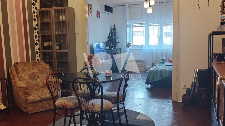 De vânzare: apartament 3 camere Piata Victoriei - parter înalt - Poză 1