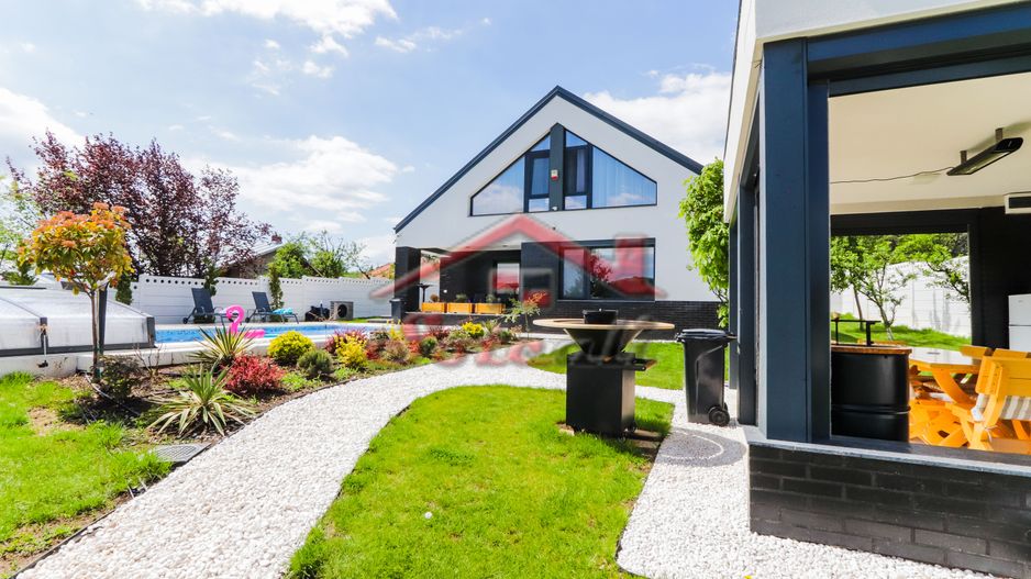 VILĂ MODERNĂ DE LUX CU PISCINĂ, FOTOVOLTAICE ȘI FOIȘOR – BREAZA - Poză 3