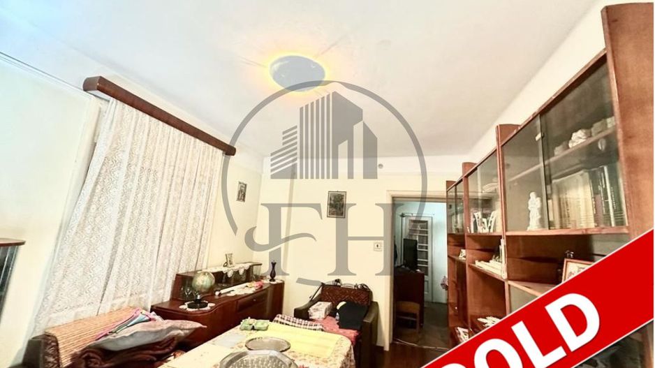 Apartament 3 camere de vanzare- B-dul Mamaia - Poză 1