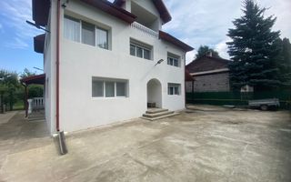 Oaza de liniste si verdeata! Vanzare casa cu 5 camere in Pucioasa - Poză 1