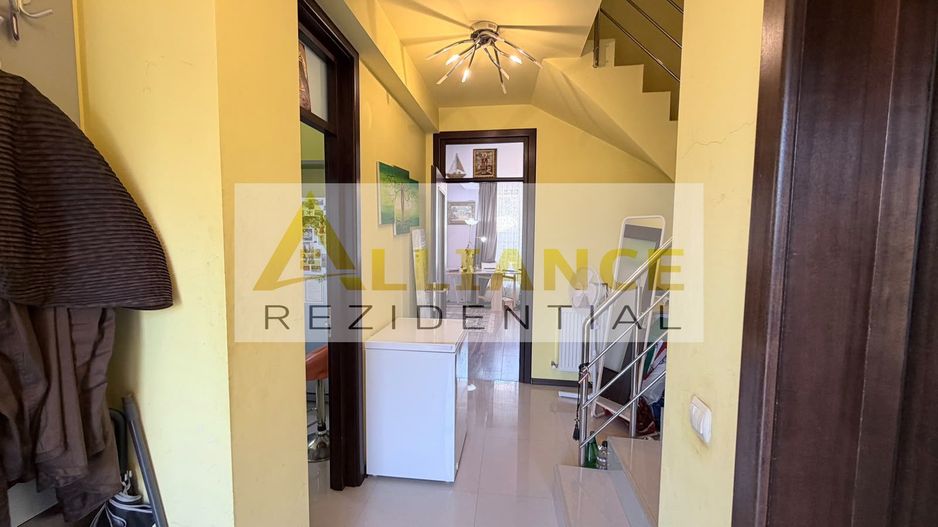 Duplex - 4 camere - 2 bai - 258mp teren - Poză 8