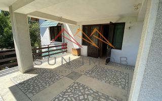 Vila de vanzare, teren 3100 mp, 7 camere, 6 grupuri sanitare, 3 CT, an 1997 - Poză 26