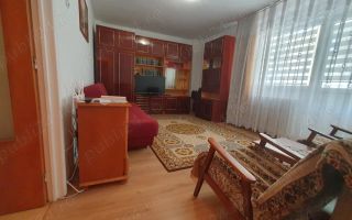 Apartament 3 camere, 3 balcoane, Teiul Doamnei – bloc reabilitat - Poză 3