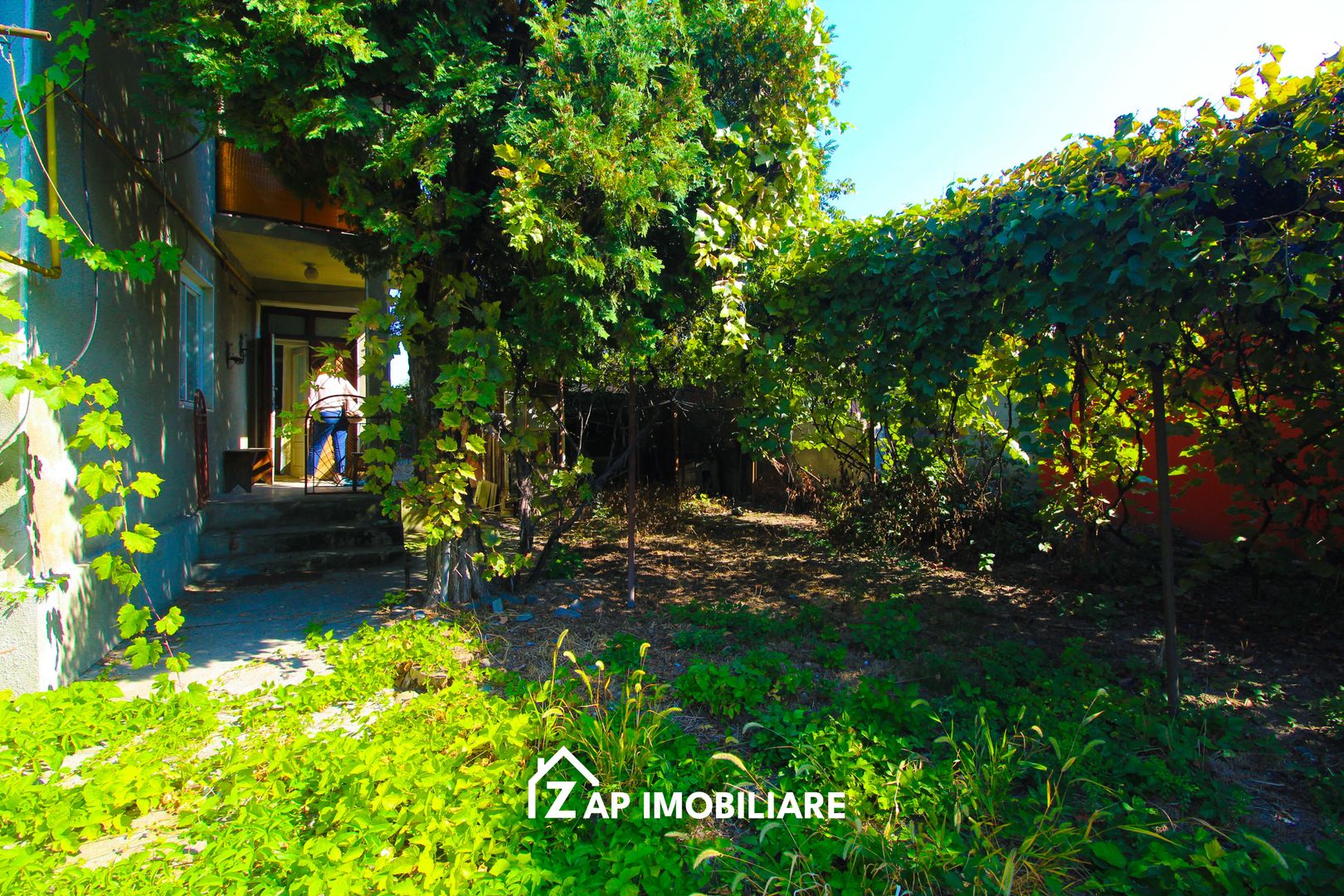 Cartierul 7 Noiembrie - Casă P+E Solidă - Singu - Poză 20