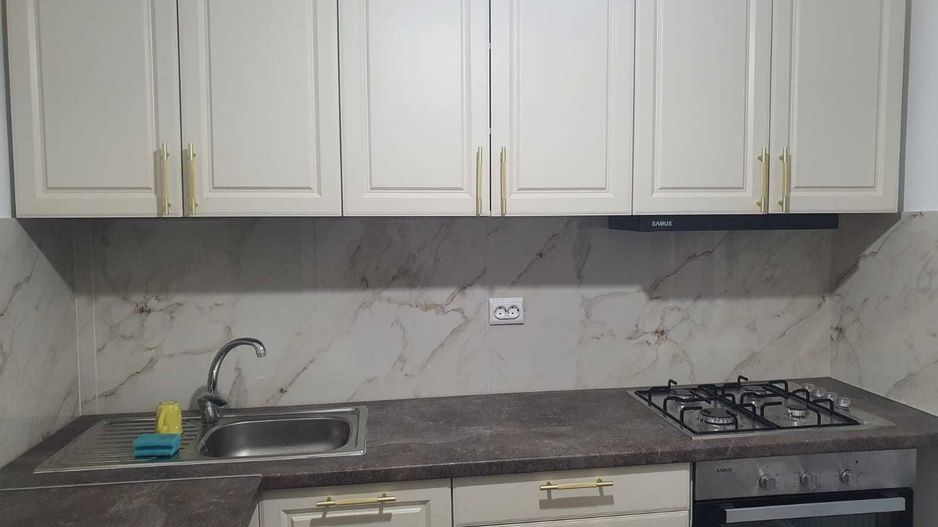 Apartament 3 camere, dec.-80mp-et2/4-500euro -Nicolina- Selgros - Poză 1