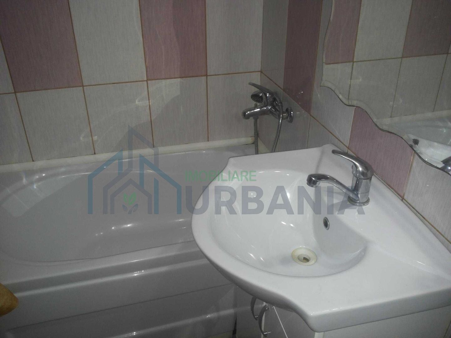 Apartament 2 camere de închiriat în Tătărași Nord, zona Piața Chiril / Stejar - Poză 7