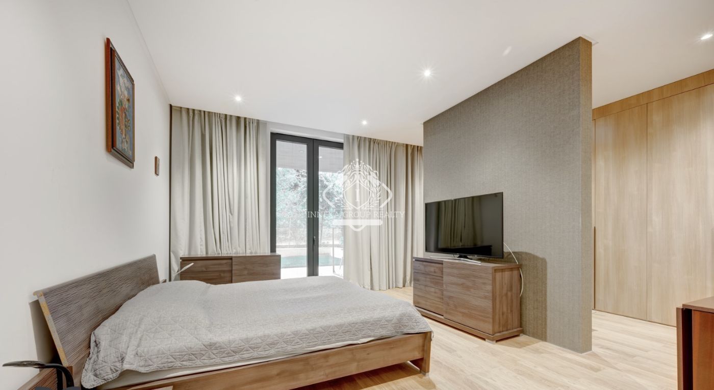 Floreasca | Parcul Verdi | 3 camere | 253mp | 120mp curte | 4000 euro + TVA - Poză 5