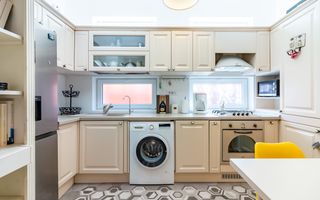 Apartament 4 camere in vila Turda | Basarab Metrou | curte proprie - Poză 3