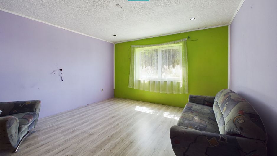 Casă cu 4 camere în Cruceni - Poză 2