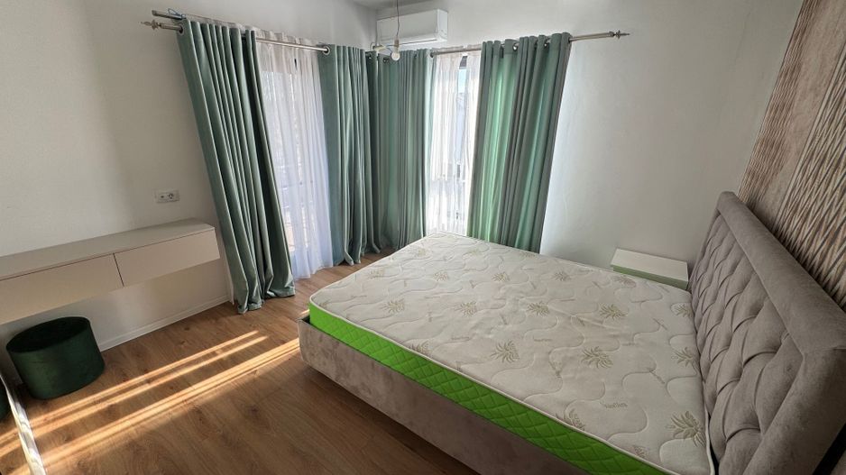 Apartament LUX 3 camere si CURTE Mega 23 august - Poză 3