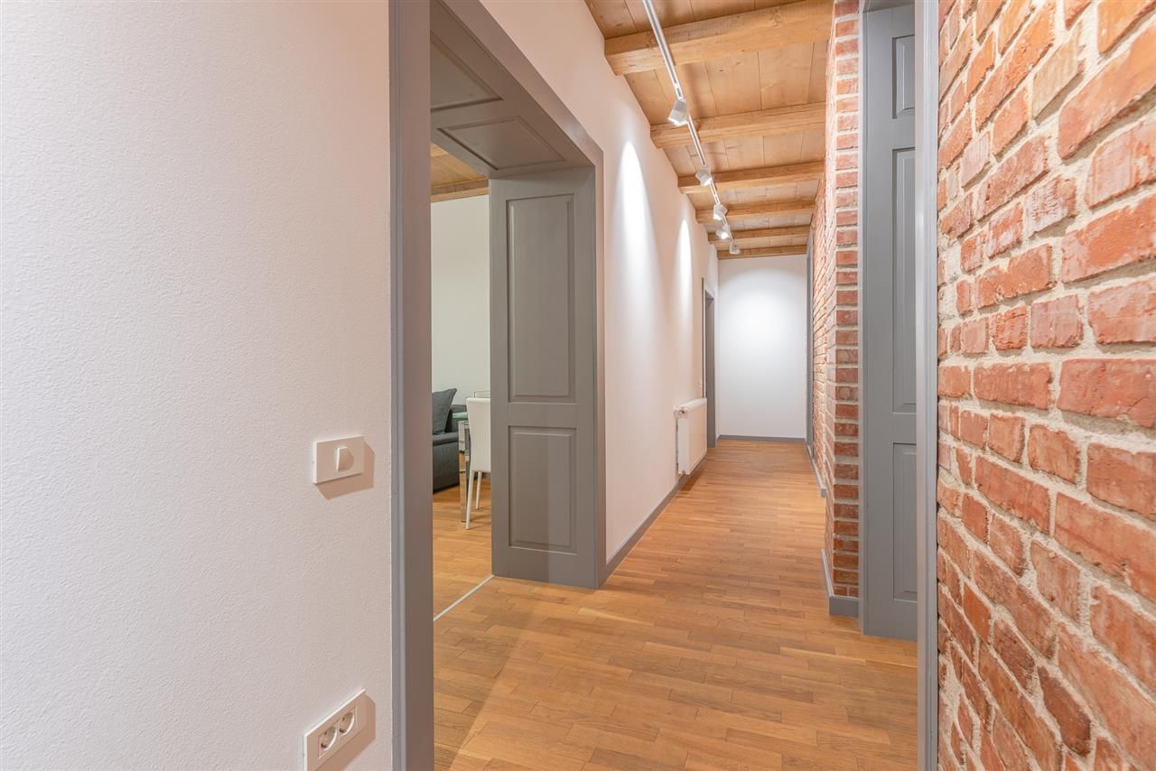 Locuință de 71 mp renovată integral și complet utilată, în casă - Poză 13