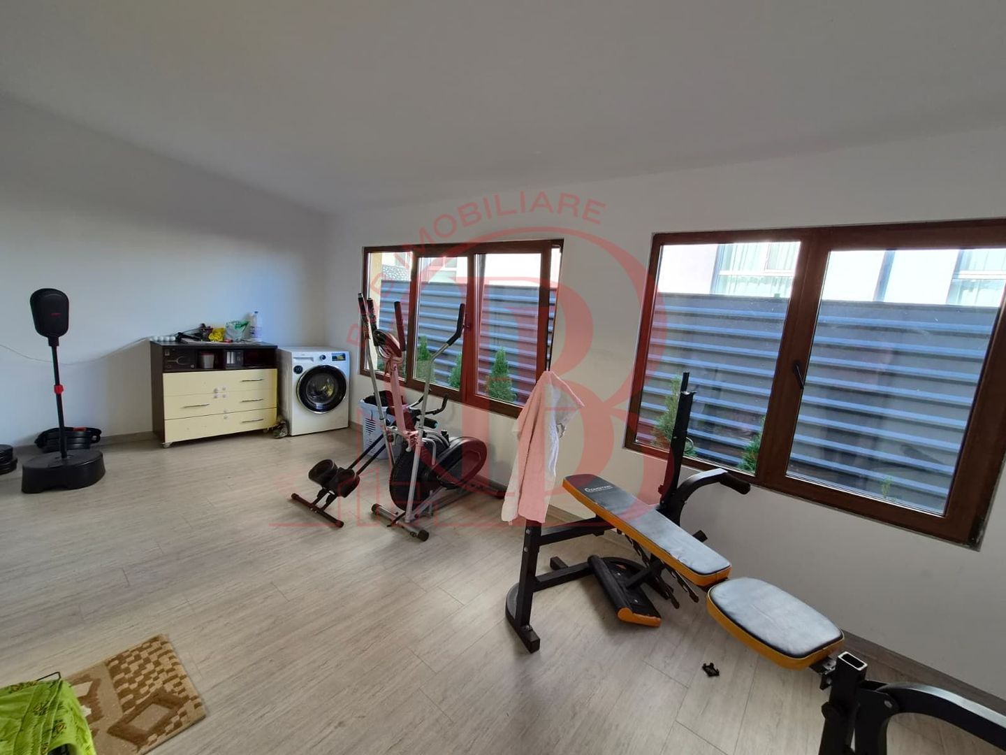 Casa Mobilata 4 camere Panouri Fotovoltaice Theodor Pallady - Poză 12