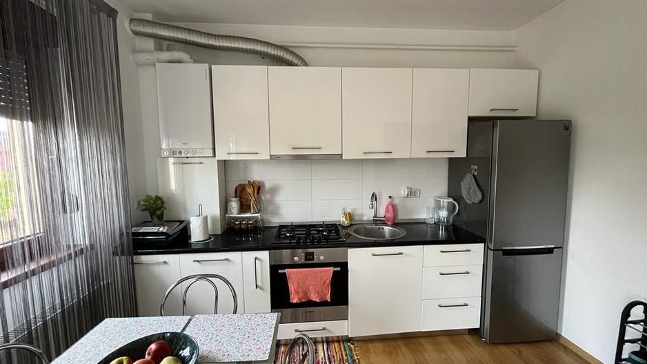 Apart bloc nou etaj 1, Complex -Judetean +loc parcare - Poză 1