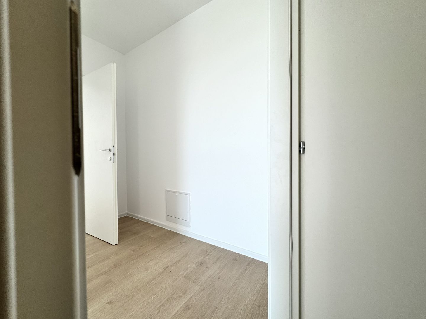 Apartament 4 camere Sector 1 Zona Mall Colosseum - Poză 12