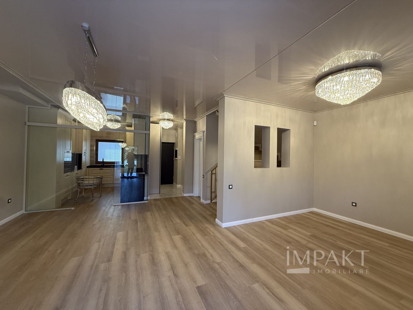 Cvadruplex  4 camere cu garaj in cartierul Buna Ziua ! - Poză 9