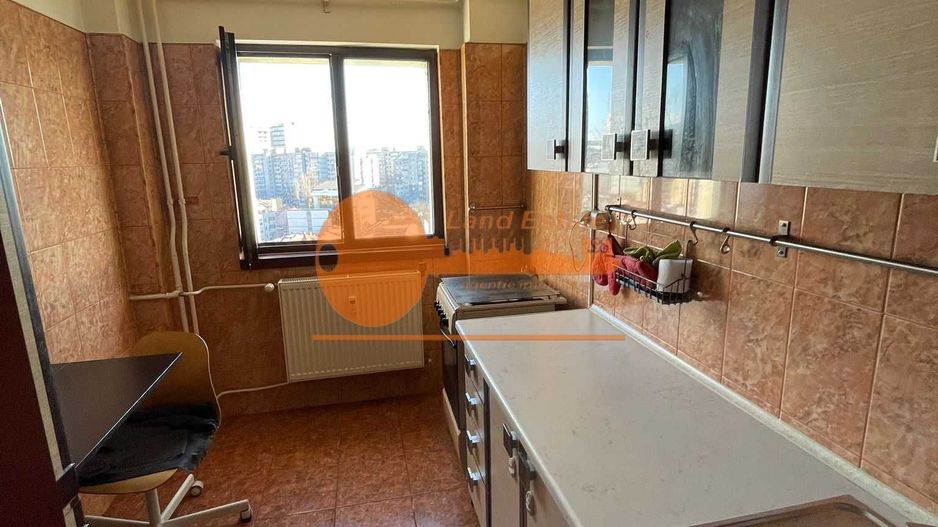 Apartament 2 camere – vedere liberă către Piața Victoriei - Poză 3