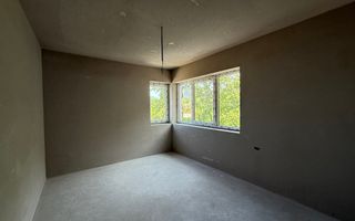 Case cuplate la liziera padurii , ideale pentru 2 familii ! - Poză 25