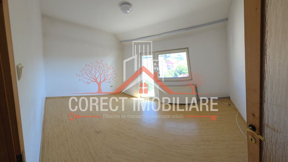 Apartament 4 camere – 70 mp utili + pod 30 mp – Etaj 5 – Preț 48.000 € - Poză 1
