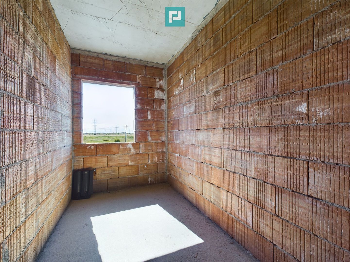 Duplex în Moșnița Nouă, în spate la Castel - Poză 29