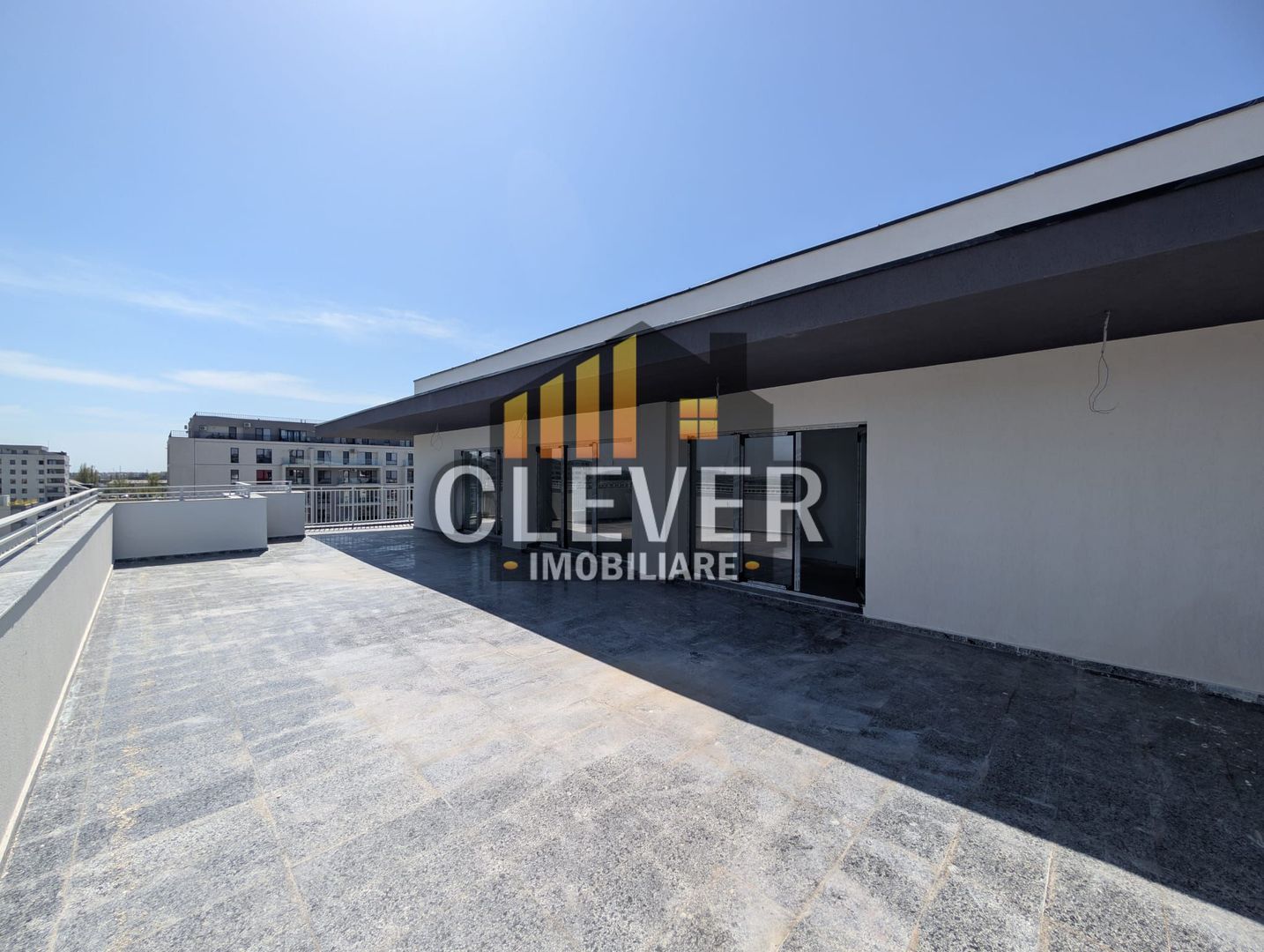 Penthouse exclusivist cu terasa de 82 mp si living de 60 mp – Pallady - Poză 1
