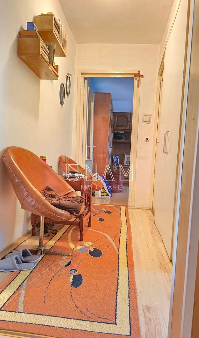 Apartament 3 camere de vânzare, Etaj 2 – Micro 2,  Reșița - Poză 5