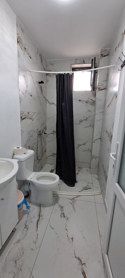 SABARENI, inchiriere vila: cazare, clinica, gradinita, after school - Poză 11