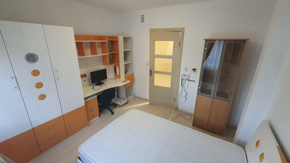 Apartament 3 camere de vânzare–complet mobilat, pe Str. Novaci/13 Sept - Poză 4