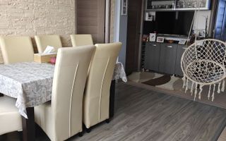 Apartament 3 camere, mobilat și utilat, cu parcare, zona Terra. - Poză 1