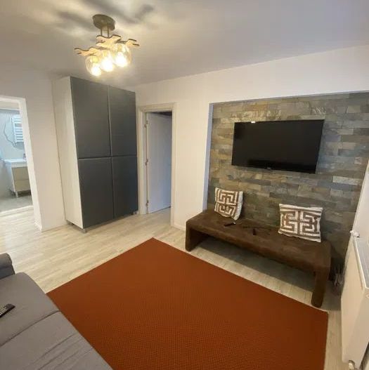 Inchiriere apartament 3 camere Piata Unirii - Poză 3