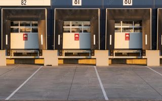 Teren Intravilan cu Deschidere Generoasă în Zonă Mixtă Industrială - Poză 3