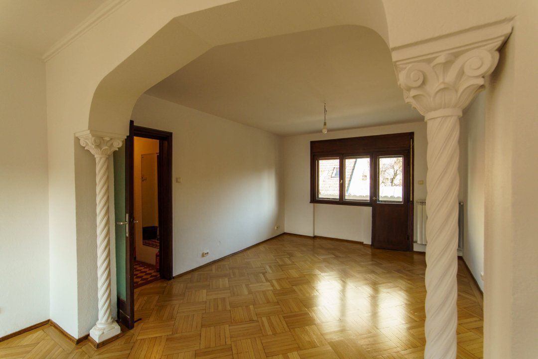 Apartament luminos zona 'Capitale', nemobilat - Poză 1