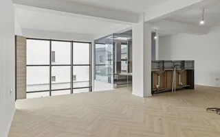Casă nouă, spațioasă și elegantă, 7 camere, Lângă Pădurea Crețuleasca - Poză 18