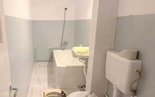 De vanzare apartament cu 2 camere, etaj 4/4, recent renovat, 26.000 euro - Poză 8