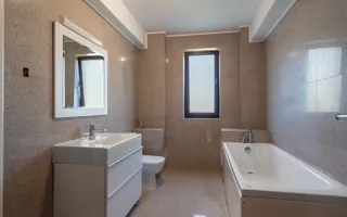 Casa in zona Vitan - Splai, ideala pentru orice tip de activitate sau locuinta - Poză 16
