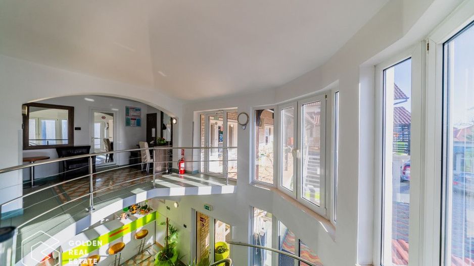 Vilă multifuncțională la cheie situată în Micalaca - Poză 33