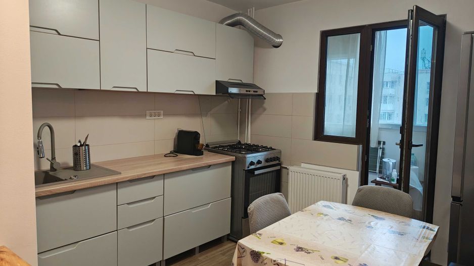 Vânzare apartament 2 camere Titan- aproape Auchan, bloc 1980, boxa - Poză 1