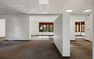 ULTRACENTRAL | Spatiu Comercial | Etaj 1 + Mansarda 450mp | Impecabil - Poză 11