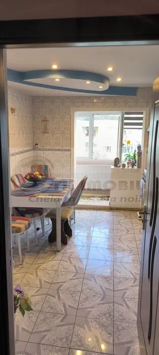 Apartament 3 camere, decomandat, 2 bai, 82mp, Poitiers - Poză 3