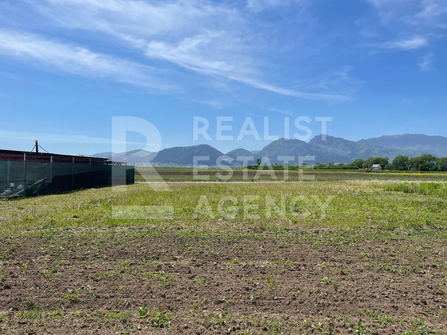 Teren Cartier Izvor - Sacele - Poză 1