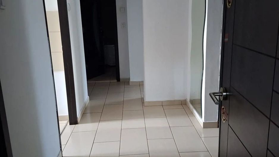 Apartament de închiriat 3 camere Sebastian - Poză 4