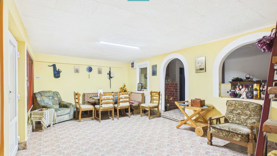 Casă la preț de apartament zona 3 Insule - Poză 1