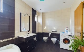 Casă spațioasă în zona Blașcovici, Timișoara - Poză 11