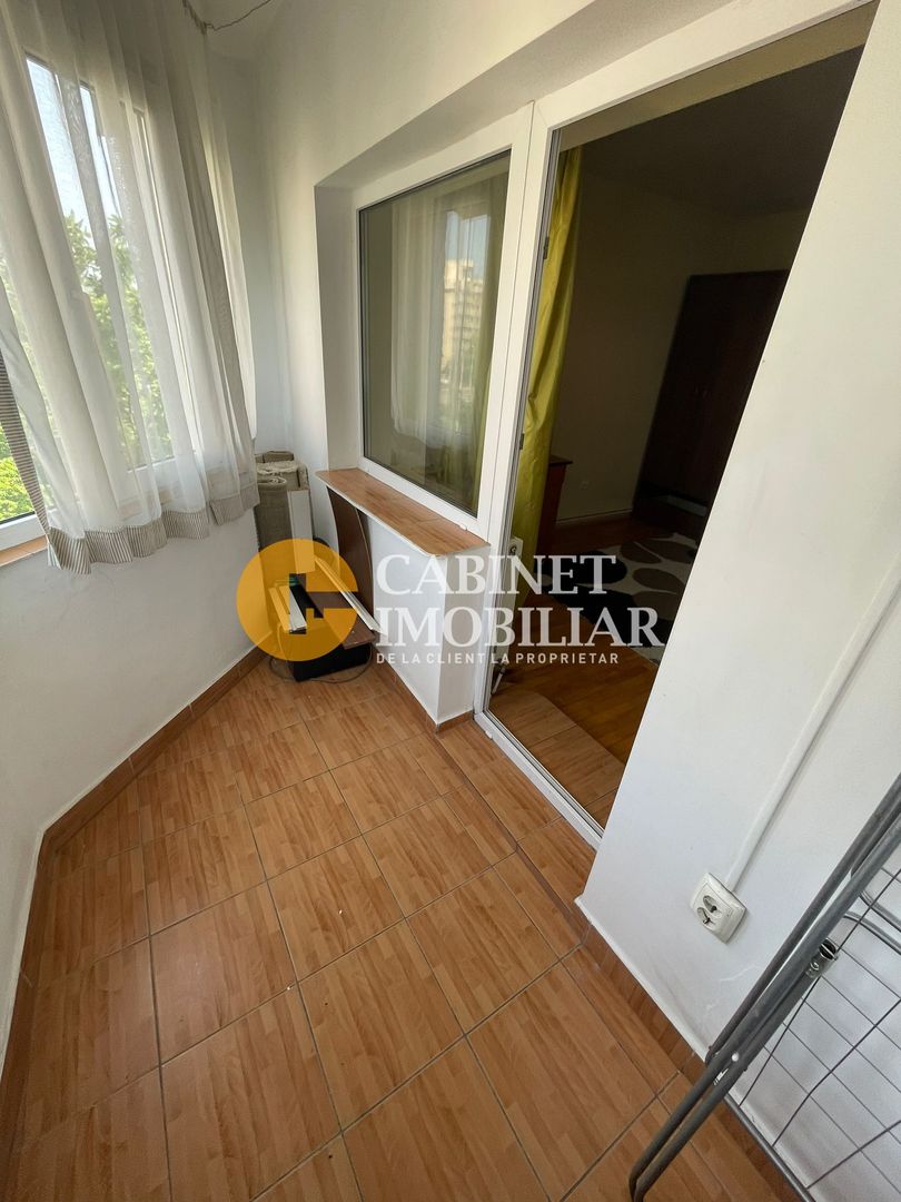 Nicolina- Eslanada - 3 Camere Decomandat Etaj 3 -Bloc 1991 - Poză 4